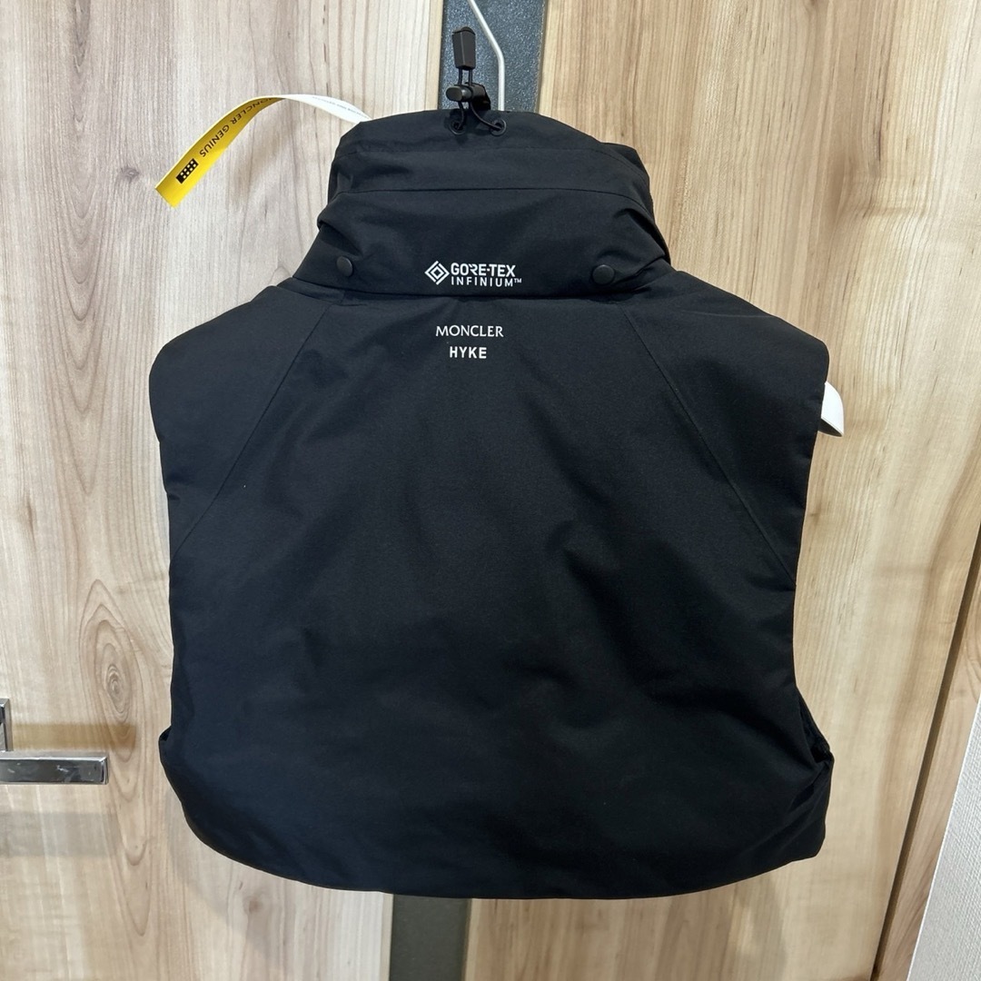 MONCLER - MONCLER x HYKE ダウンベスト VANILIS ハイクの通販 MONCLER - MONCLER x HYKE ダウンベスト VANILIS ハイクの通販