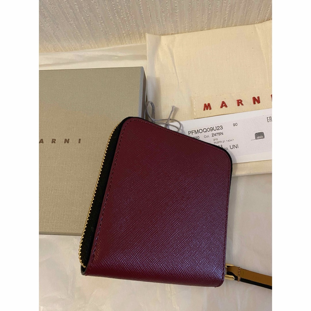 Marni(マルニ)のマルニ MARNI  二つ折り財布 レザー ラウンドファスナー　ウォレット レディースのファッション小物(財布)の商品写真