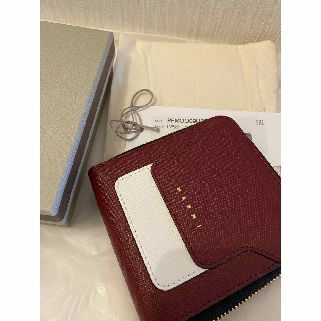 Marni(マルニ)のマルニ MARNI  二つ折り財布 レザー ラウンドファスナー　ウォレット レディースのファッション小物(財布)の商品写真