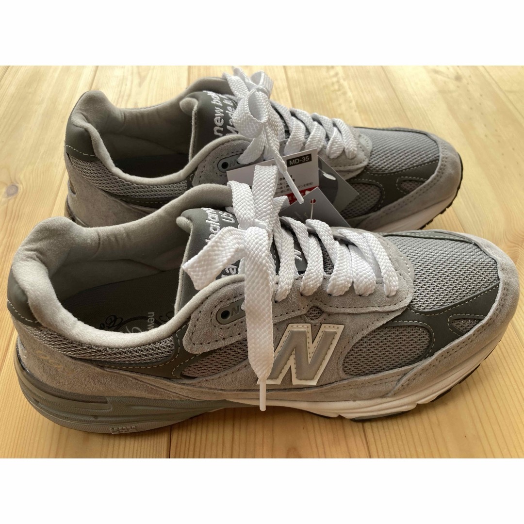 New Balance(ニューバランス)の【新品・未使用】ニューバランス　MR993GL 26.5 メンズの靴/シューズ(スニーカー)の商品写真