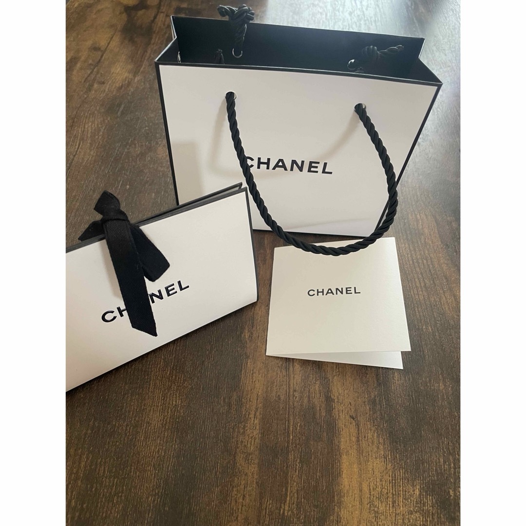 CHANEL(シャネル)のシャネル ルージュ ココ ボーム リップボーム 912 トリーミーホワイト コスメ/美容のスキンケア/基礎化粧品(リップケア/リップクリーム)の商品写真