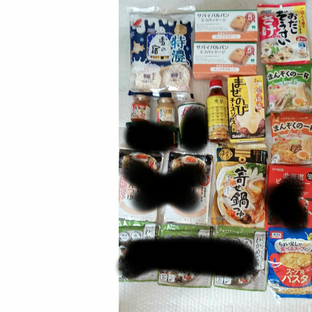 本日最終値下げ！ラーメン　缶詰　菓子　各種調味料　まとめ 食品/飲料/酒の加工食品(レトルト食品)の商品写真