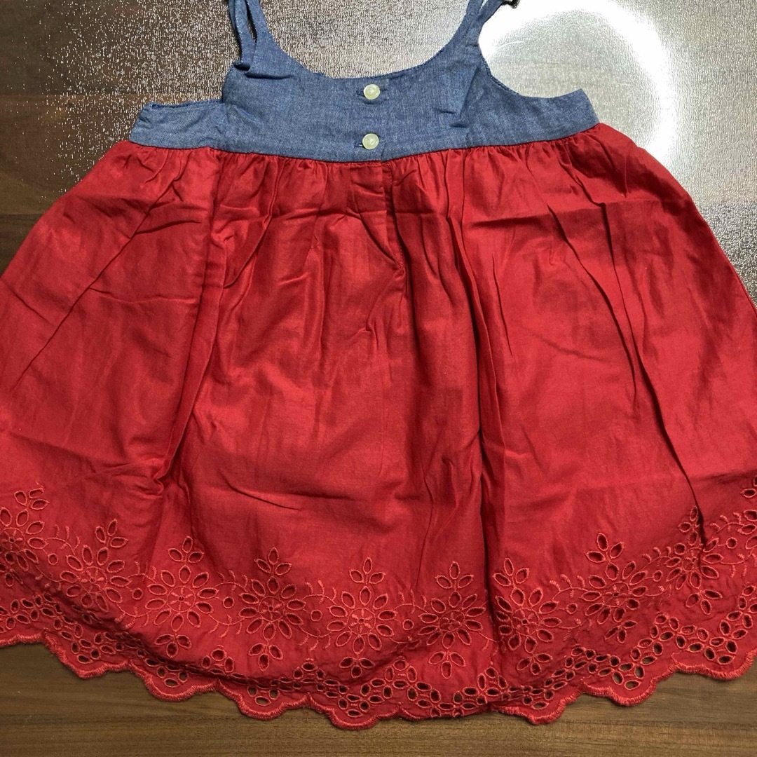 GAP(ギャップ)の【GAP】アイレット 切り替え コットン ワンピース 90cm キッズ/ベビー/マタニティのキッズ服女の子用(90cm~)(ワンピース)の商品写真