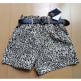 シマムラ(しまむら)のキッズ160サイズ★ショートパンツ ヒョウ柄 ハートベルト 白黒(パンツ/スパッツ)