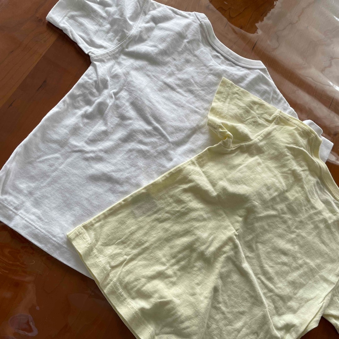 UNIQLO(ユニクロ)のTシャツ　半袖　2枚 キッズ/ベビー/マタニティのキッズ服女の子用(90cm~)(Tシャツ/カットソー)の商品写真