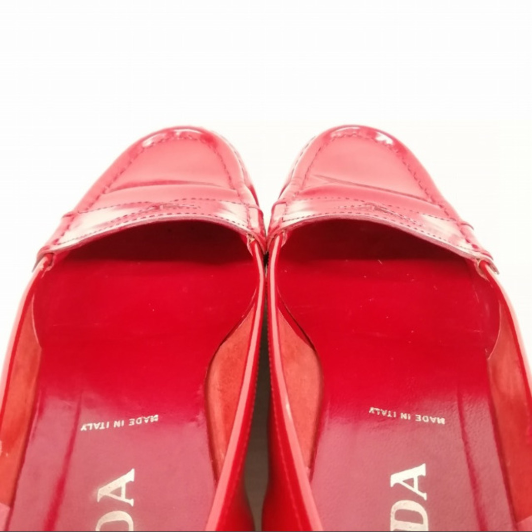 PRADA(プラダ)のコイン ローファー スリッポン レザー シューズ 36.5 レッド 赤 レディースの靴/シューズ(ローファー/革靴)の商品写真