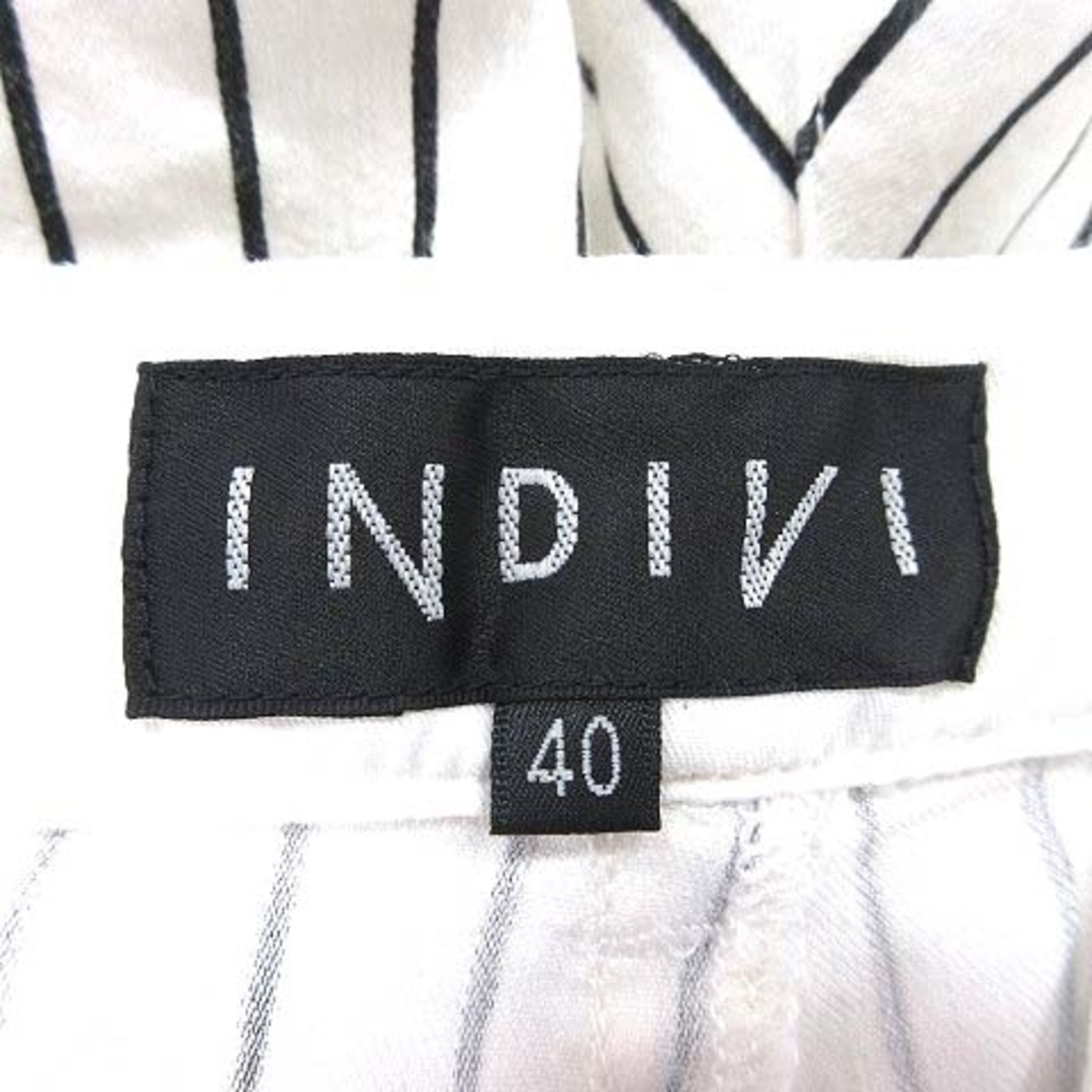 INDIVI(インディヴィ)のインディヴィ テーパードパンツ ストライプ ストレッチ 麻混 リネン混 40 白 レディースのパンツ(その他)の商品写真