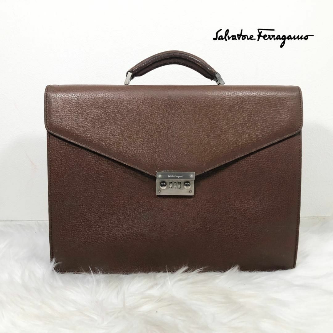 Salvatore Ferragamo(サルヴァトーレフェラガモ)のSalvatore Ferragamo フェラガモ レザー ビジネスバッグ メンズのバッグ(ビジネスバッグ)の商品写真