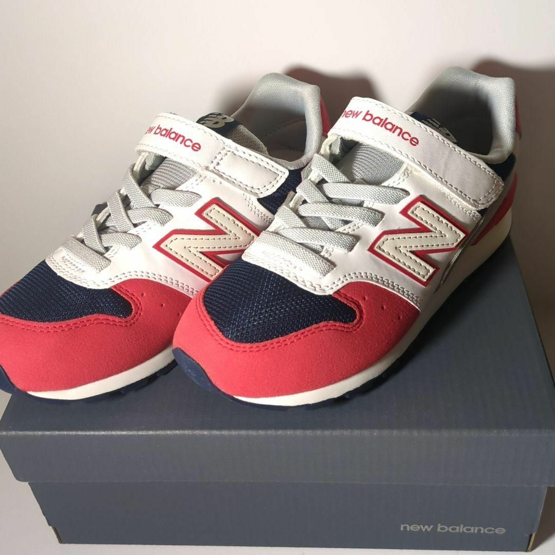 996（New Balance）(キュウキュウロク)の【新品】ニューバランス スニーカー New Balance YV996 20cm キッズ/ベビー/マタニティのキッズ靴/シューズ(15cm~)(スニーカー)の商品写真