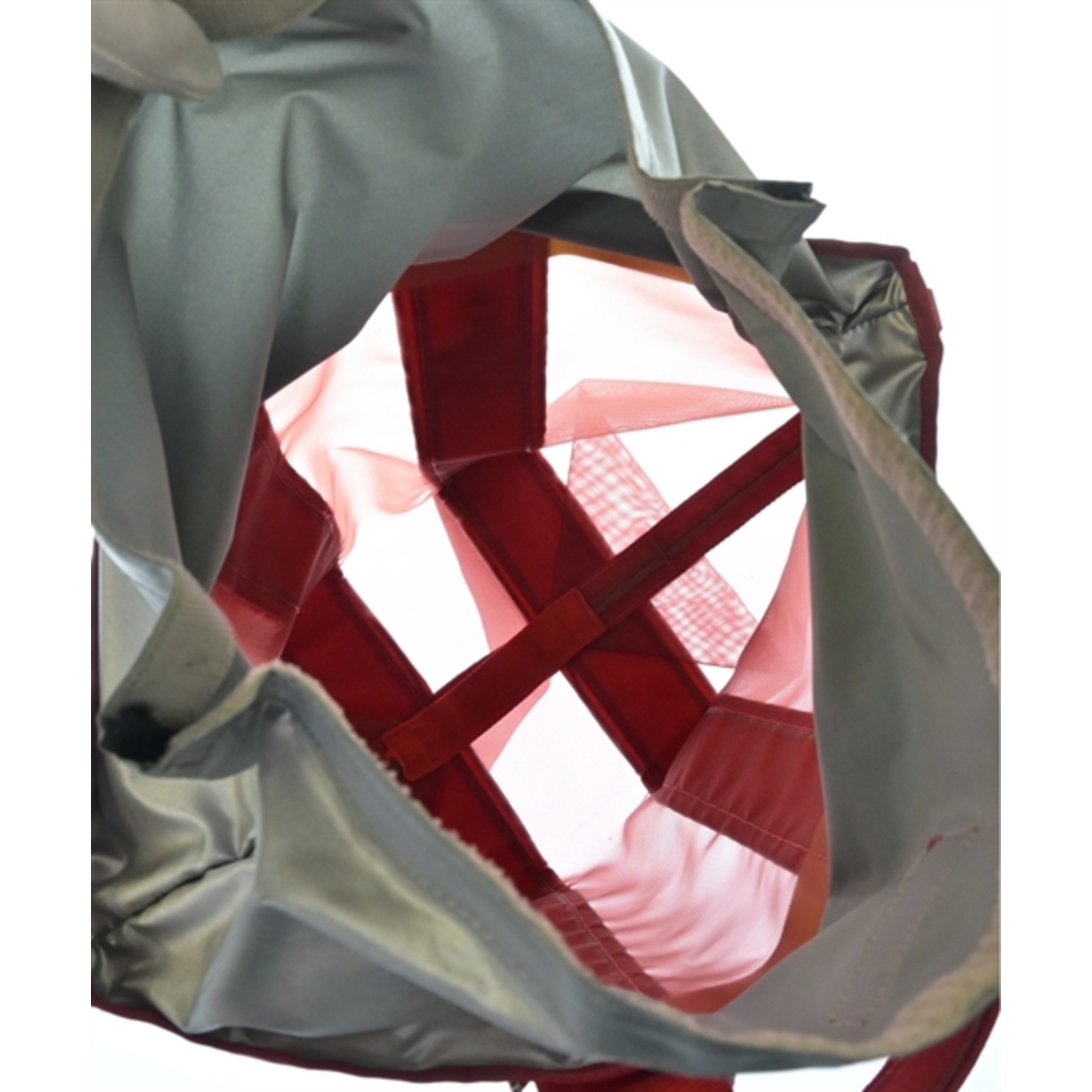 TOGA(トーガ)のTOGA トーガ トートバッグ - 赤x白 【古着】【中古】 レディースのバッグ(トートバッグ)の商品写真
