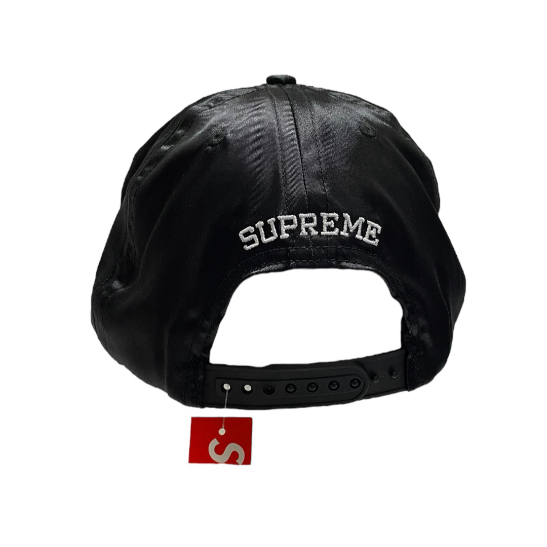 Supreme(シュプリーム)の16SS Supreme  Playboy  Cap 黒 サテン シュプリーム メンズの帽子(キャップ)の商品写真