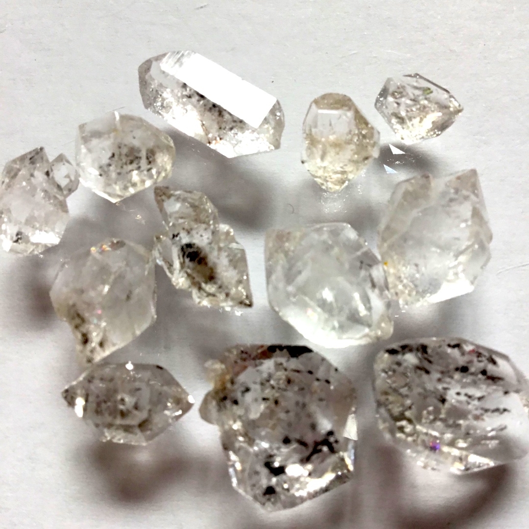 ハーキマーダイヤモンド　天然石　鉱物12個　USA  N.Y.州ハーキマー産 インテリア/住まい/日用品のインテリア小物(置物)の商品写真
