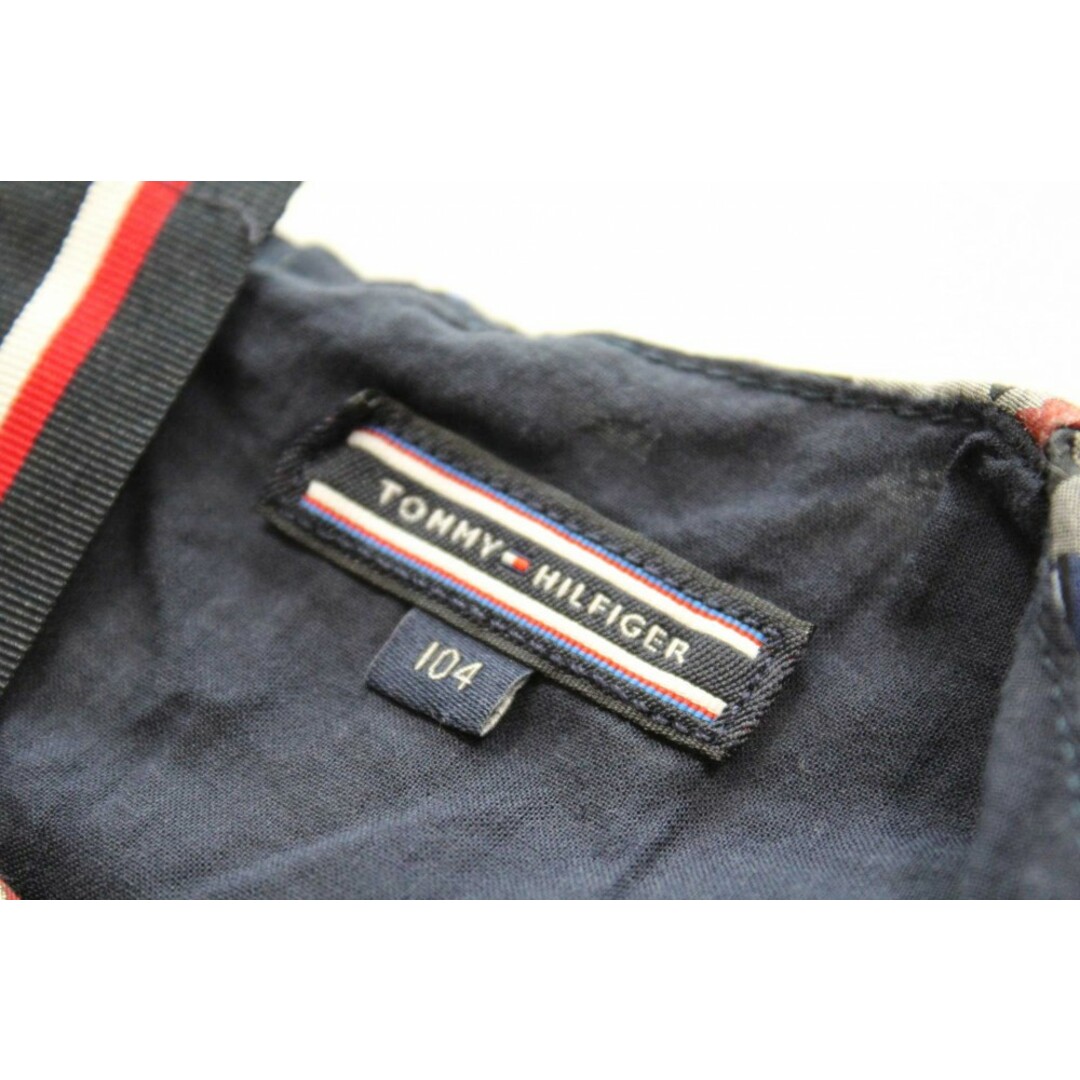 TOMMY HILFIGER(トミーヒルフィガー)の《トミーヒルフィガー/TOMMY HILFIGER》104cm 半袖ワンピース 黒×白系【中古】子供服 キッズ kids 女の子 夏 126022 onepi キッズ/ベビー/マタニティのキッズ服女の子用(90cm~)(ワンピース)の商品写真