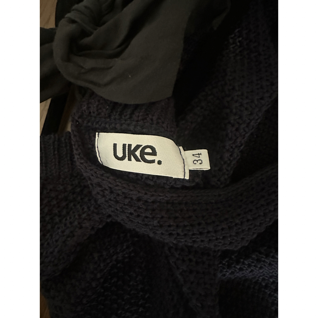 k3&co.(ケイスリーアンドコ)の【UKE. スペインブランド】バックリボン付き ネイビー サマー ニットトップス レディースのトップス(ニット/セーター)の商品写真