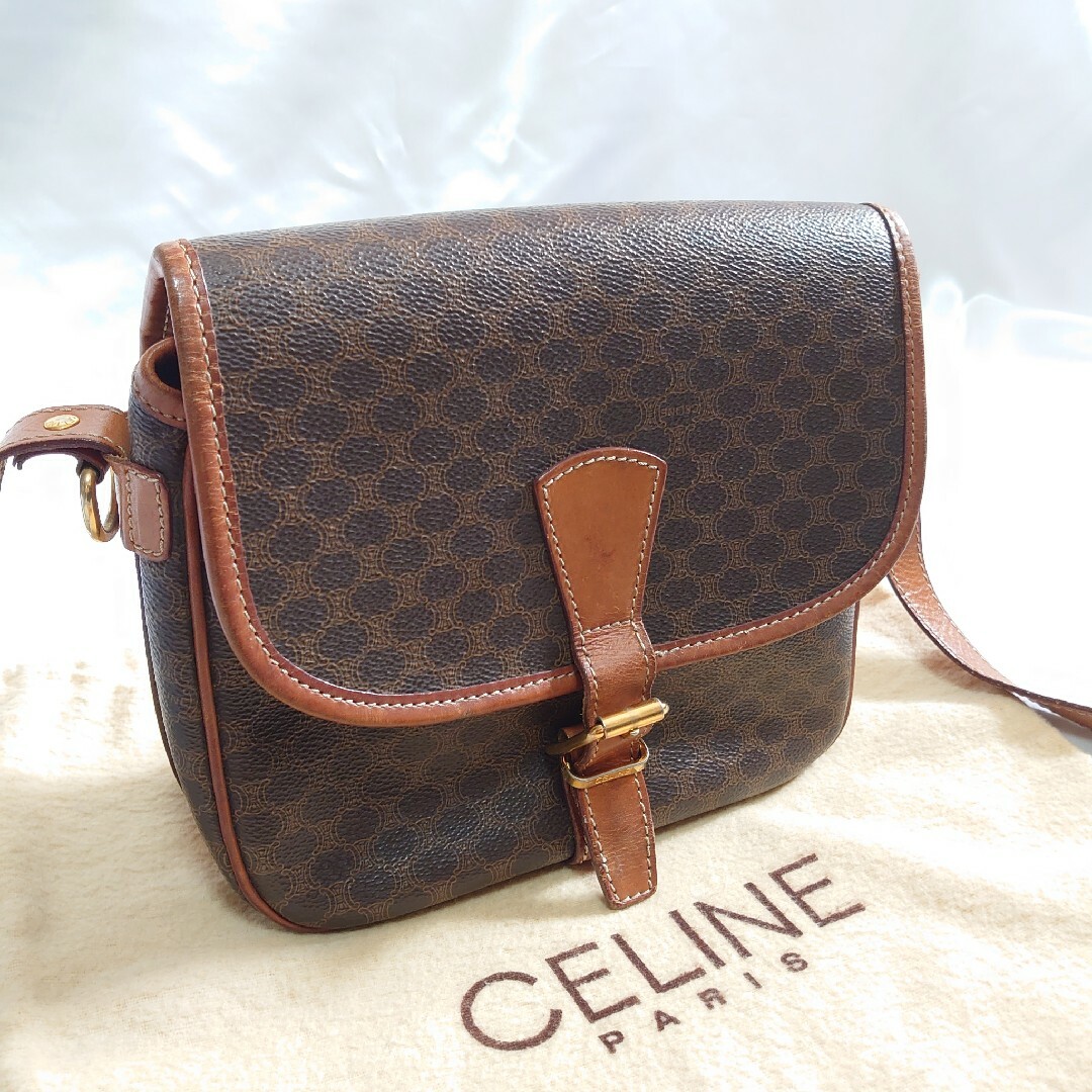 celine(セリーヌ)の美品 CELINE マカダム柄 ショルダーバッグ レディースのバッグ(ショルダーバッグ)の商品写真