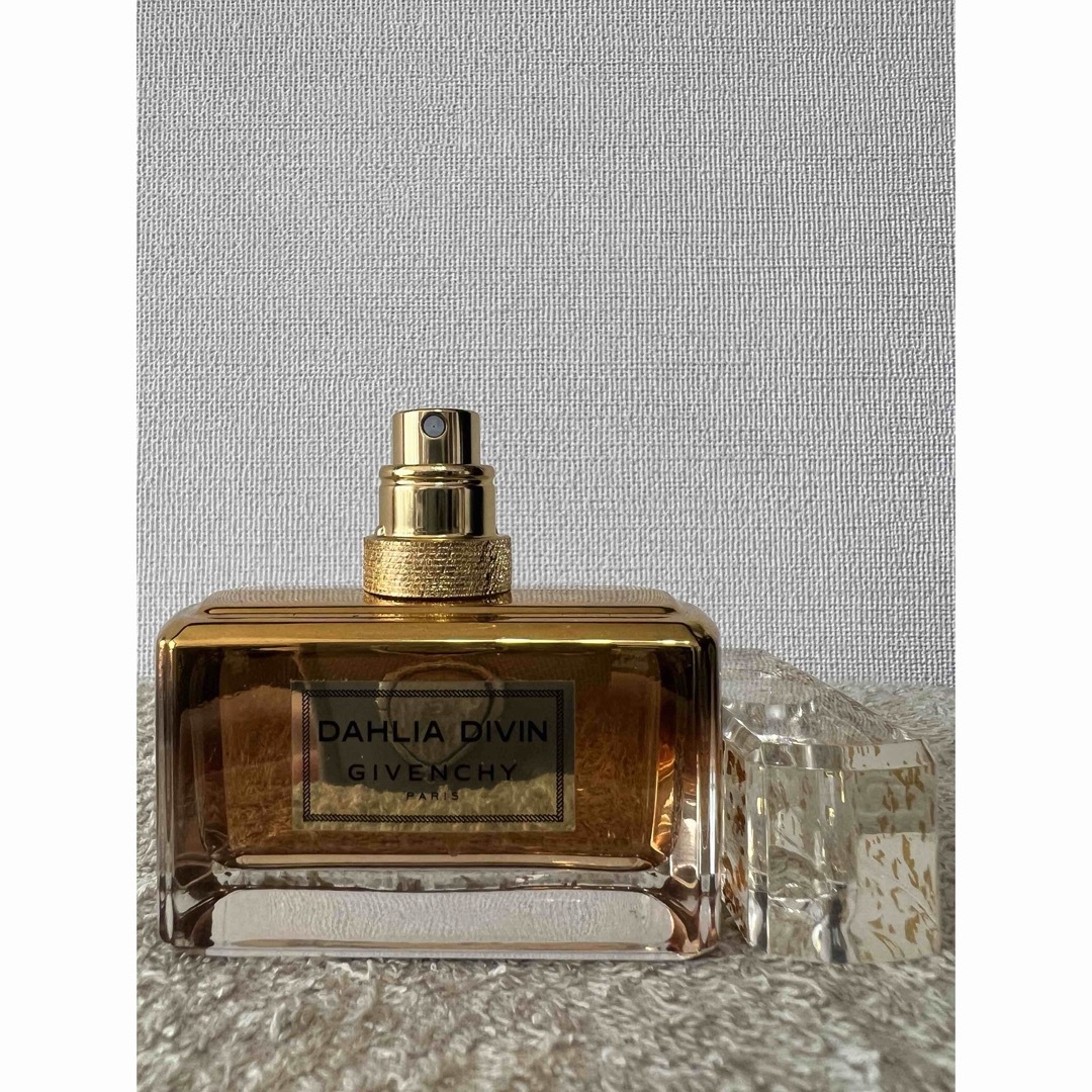 GIVENCHY(ジバンシィ)の【新品未使用】ジバンシイ ダリアディヴァン ネクター オーデパルファム 50ml コスメ/美容の香水(香水(女性用))の商品写真