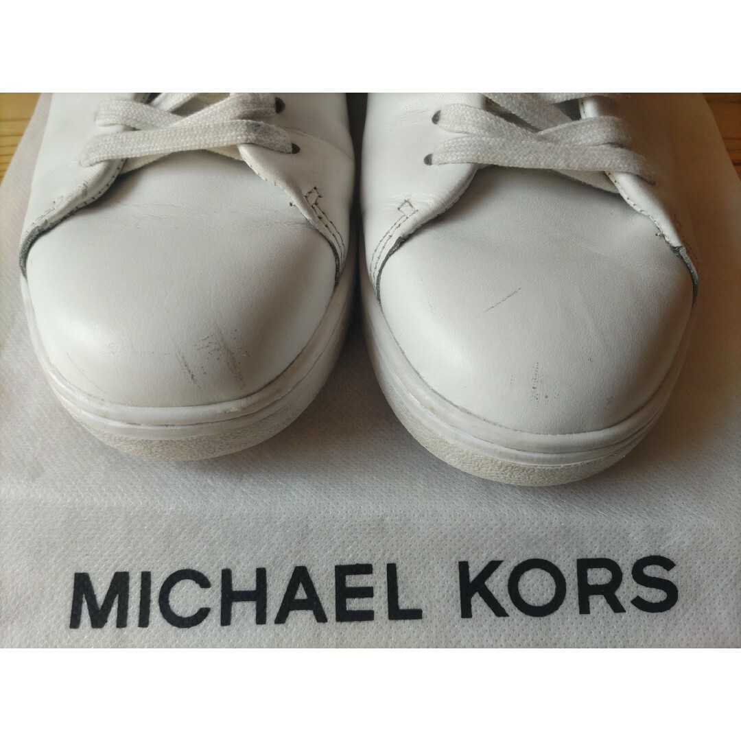 Michael Kors(マイケルコース)のMICHAEL KORS スニーカー 23cm 6M 白/茶 レディースの靴/シューズ(スニーカー)の商品写真