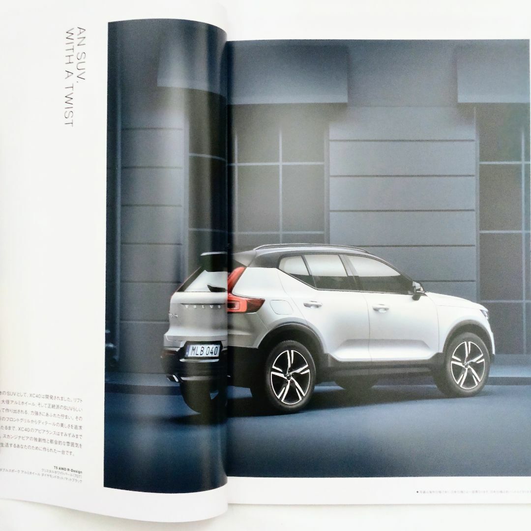 Volvo(ボルボ)のボルボ XC40 2019年3月発行 カタログ＋主要諸元書 自動車/バイクの自動車(カタログ/マニュアル)の商品写真