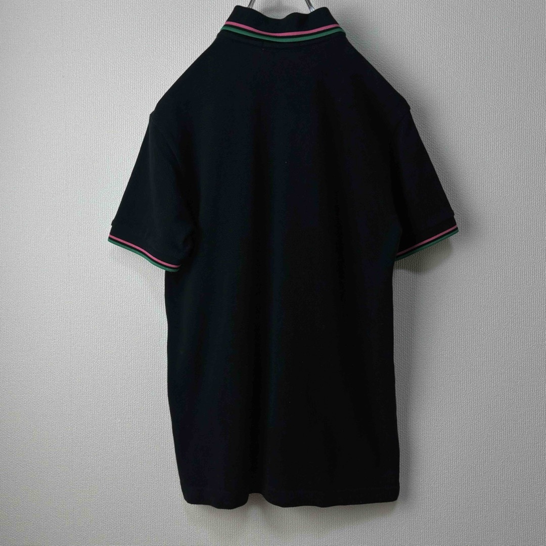 FRED PERRY(フレッドペリー)の人気　フレッドペリー　ポロシャツ　黒　緑　ピンク　S ブラック　古着 メンズのトップス(ポロシャツ)の商品写真