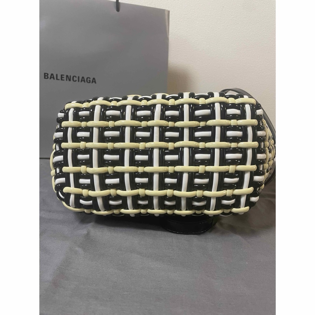 Balenciaga(バレンシアガ)の限定　バレンシアガ BALENCIAGA BISTRO  ビストロ　ガゴバッグ レディースのバッグ(かごバッグ/ストローバッグ)の商品写真