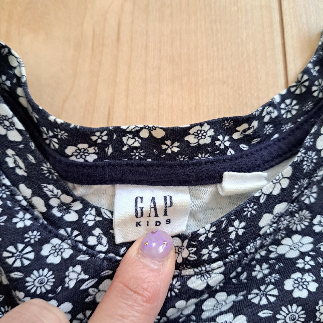 GAP Kids(ギャップキッズ)の花柄　ワンピース キッズ/ベビー/マタニティのキッズ服女の子用(90cm~)(ワンピース)の商品写真