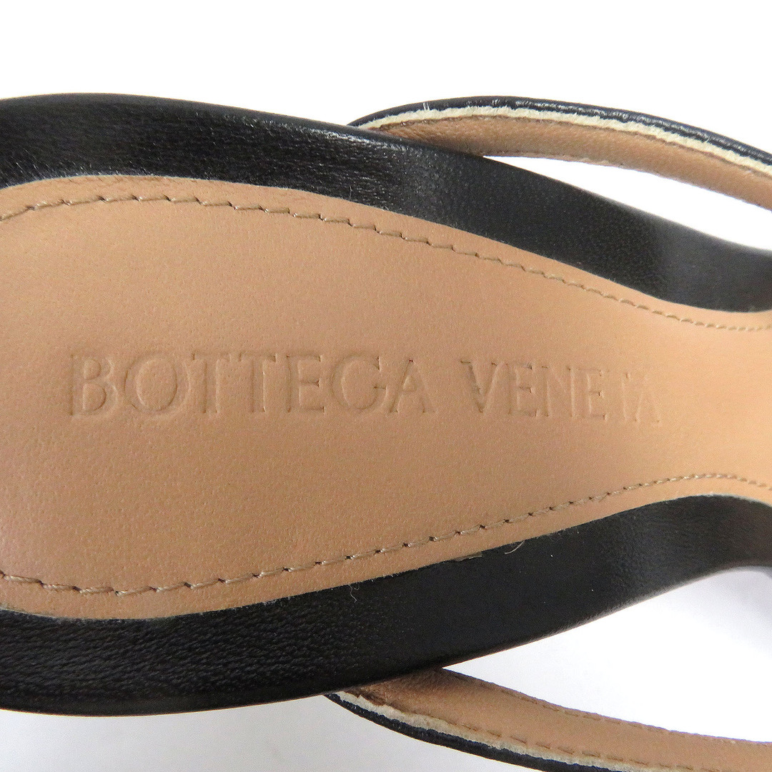 美品□BOTTEGAVENETA ボッテガヴェネタ 729740 23SS レザー スクエアトゥ ストレッチストラップ レザーサンダル ブラック 35.5 レディース 定価126,500円 レディースの靴/シューズ(サンダル)の商品写真