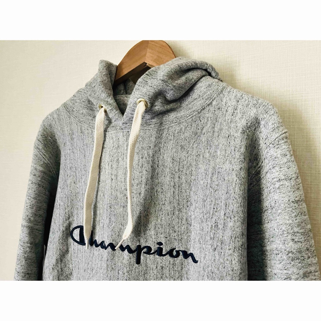 Champion(チャンピオン)のチャンピオン　スウェット　トレーナー　フード付き　ポケット付き レディースのトップス(トレーナー/スウェット)の商品写真