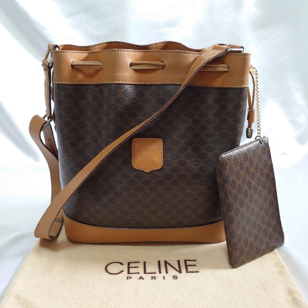 celine(セリーヌ)のCELINE マカダム柄 巾着 ショルダーバッグ レディースのバッグ(ショルダーバッグ)の商品写真