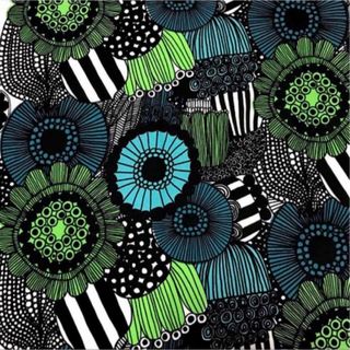 マリメッコ(marimekko)の正規品【ピエニ　シールトラプータルハ】マリメッコ  生地　縦50 横70(生地/糸)