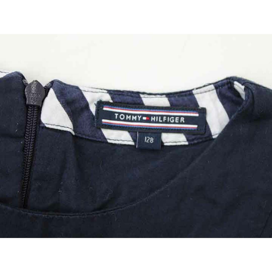 TOMMY HILFIGER(トミーヒルフィガー)の†トミーヒルフィガー/TOMMY HILFIGER†128cm 半袖ワンピース 紺【中古】子供服 キッズ kids 女の子 夏 426022 onepi キッズ/ベビー/マタニティのキッズ服女の子用(90cm~)(ワンピース)の商品写真