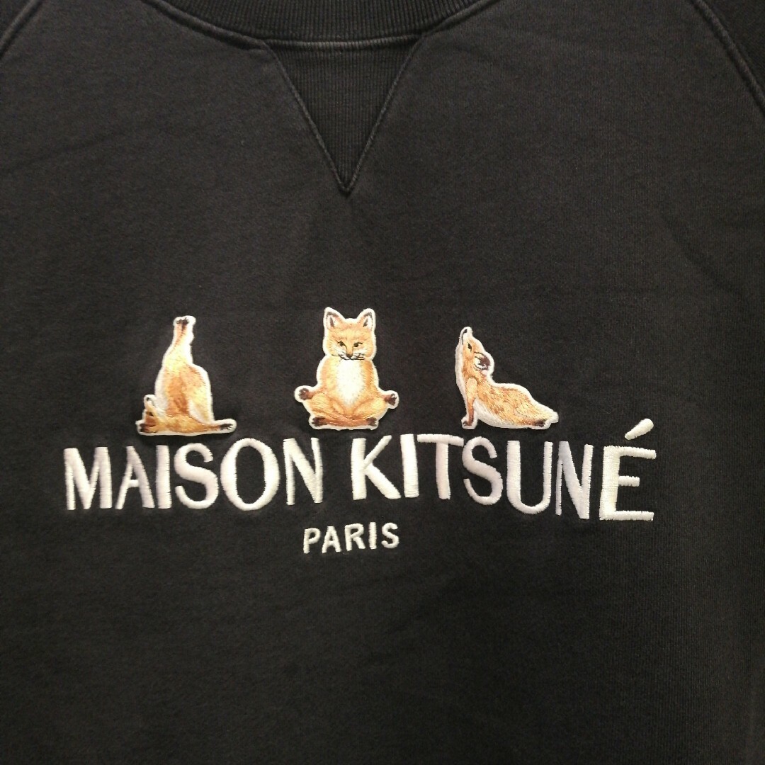 MAISON KITSUNE'(メゾンキツネ)の【XLサイズ　トリプル刺繍】メゾンキツネ スウェット  刺繍 ワッペンロゴ L メンズのトップス(スウェット)の商品写真