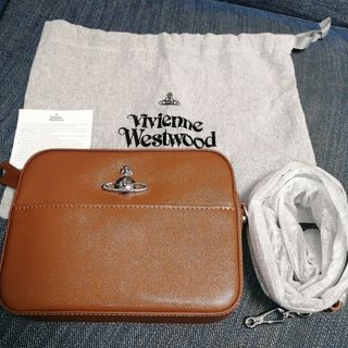 ヴィヴィアンウエストウッド(Vivienne Westwood)の【新品　オーヴ】ヴィヴィアンウエストウッド　ショルダーレザーバック　カメラバック(ショルダーバッグ)