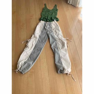 ザラ(ZARA)のZARA バイカラーカーゴパンツ(ワークパンツ/カーゴパンツ)