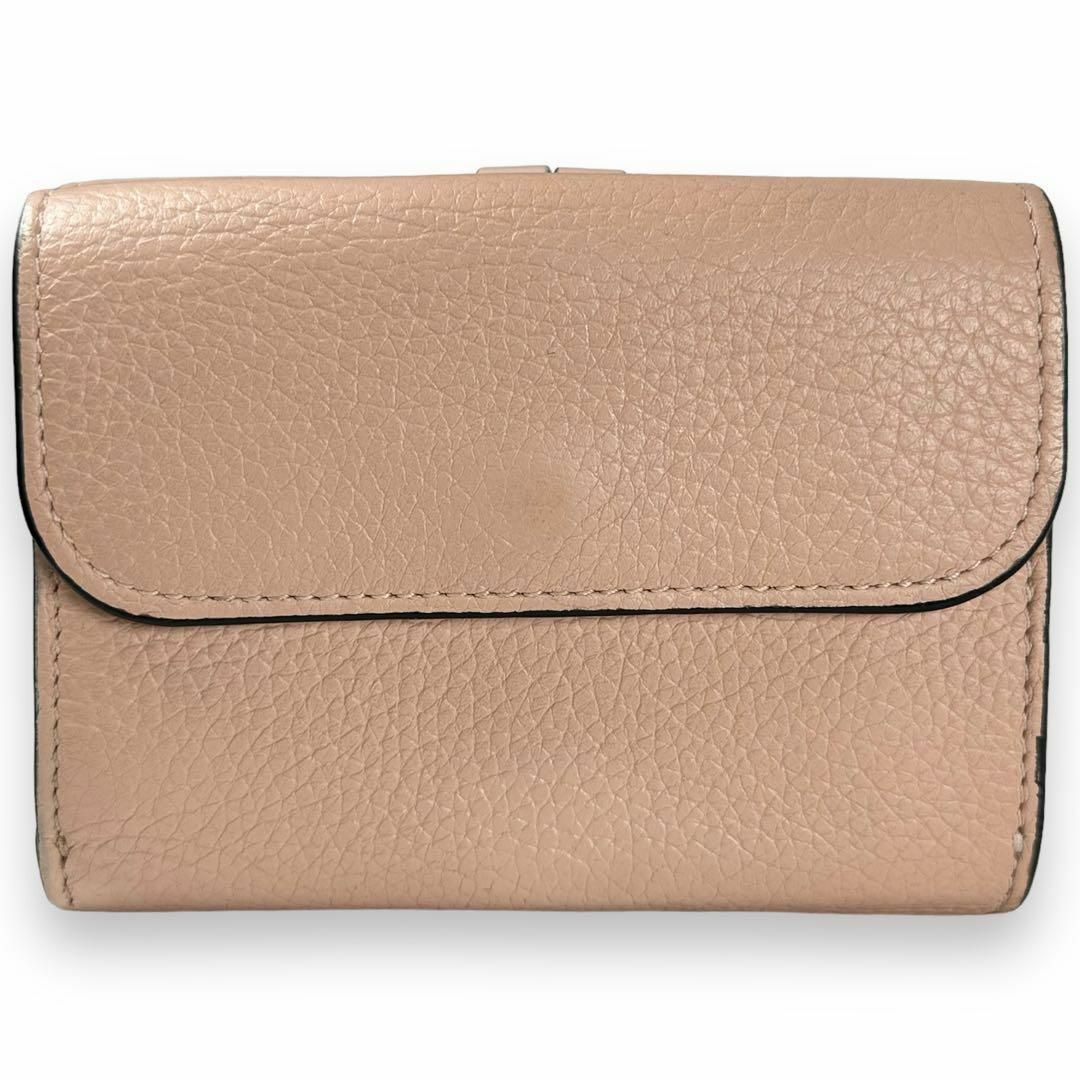 Chloe(クロエ)のクロエ 三つ折り 財布 アルファベット C金具 ゴールド金具 レザー ピンク レディースのファッション小物(財布)の商品写真