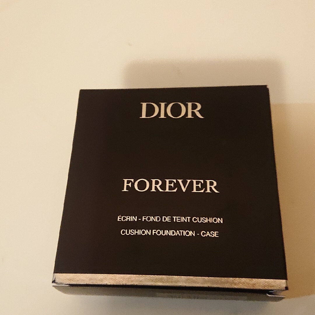 Dior(ディオール)のディオール⭐クッションファンデーション⭐ケース コスメ/美容のベースメイク/化粧品(ファンデーション)の商品写真