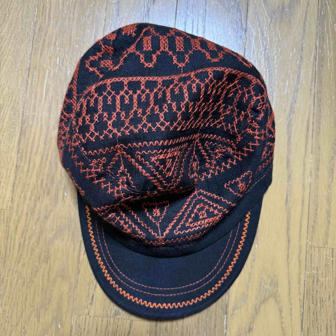 CA4LA(カシラ)のCA4LAカシラ　キャップ　刺繍　黒×オレンジ　エスニック柄 メンズの帽子(キャップ)の商品写真