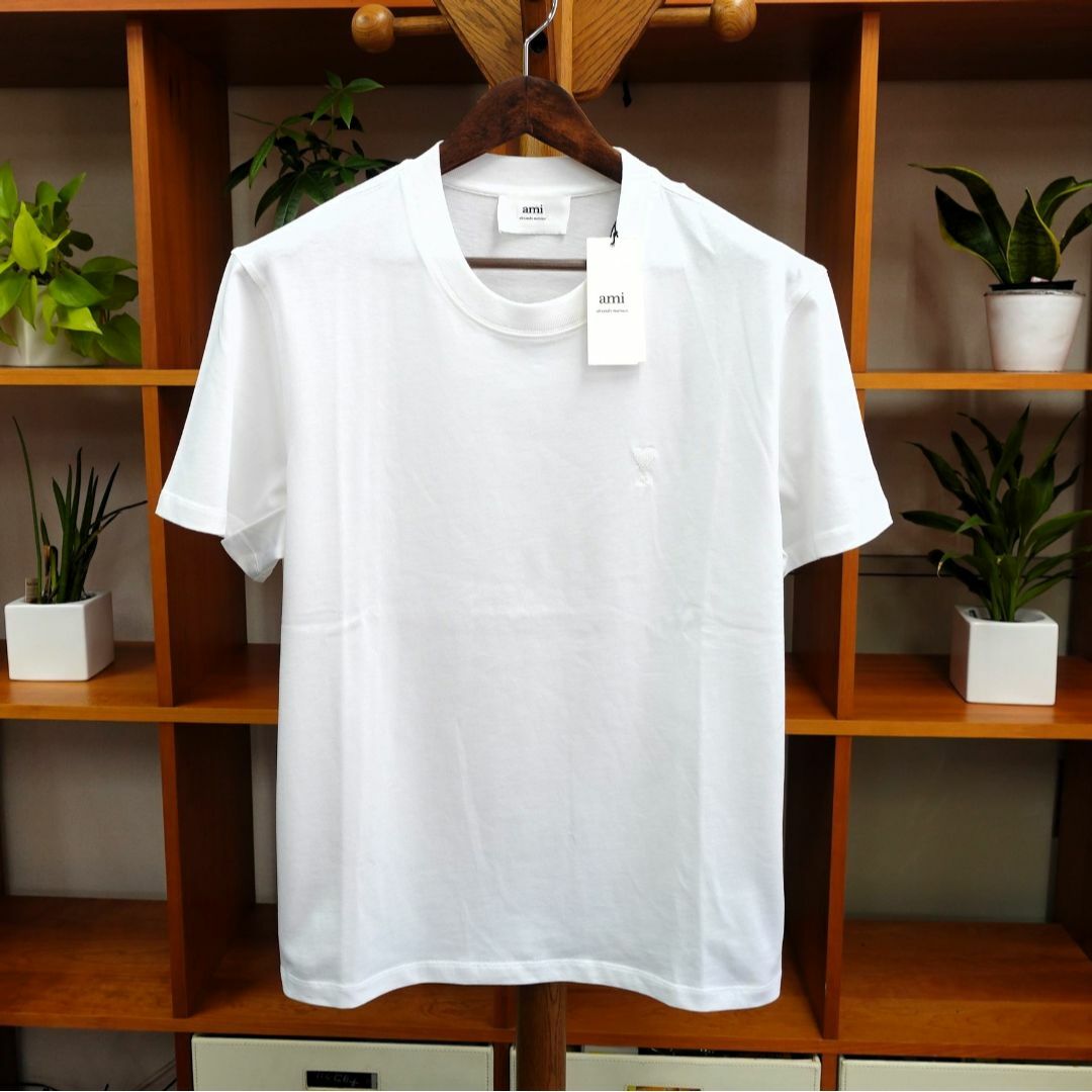 ami(アミ)のAMI PARIS アミパリス Tシャツ サイズM 男女兼用（新品・未使用） レディースのトップス(Tシャツ(半袖/袖なし))の商品写真