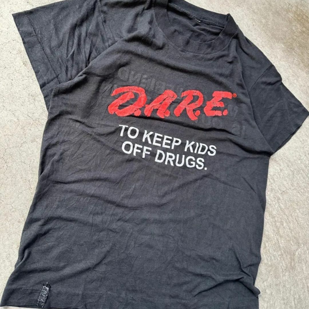 SCREEN STARS(スクリーンスターズ)の古着 80s 90s USA製 D.A.R.E ドラッグ 乱用予防  Tシャツ メンズのトップス(Tシャツ/カットソー(半袖/袖なし))の商品写真