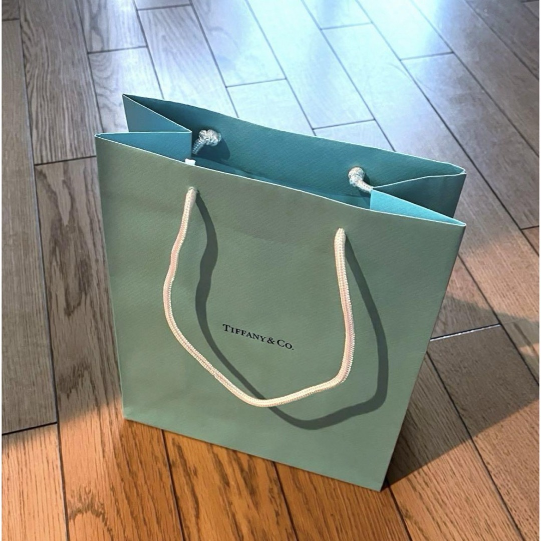 Tiffany & Co.(ティファニー)のTiffany ショップバッグ レディースのバッグ(ショップ袋)の商品写真