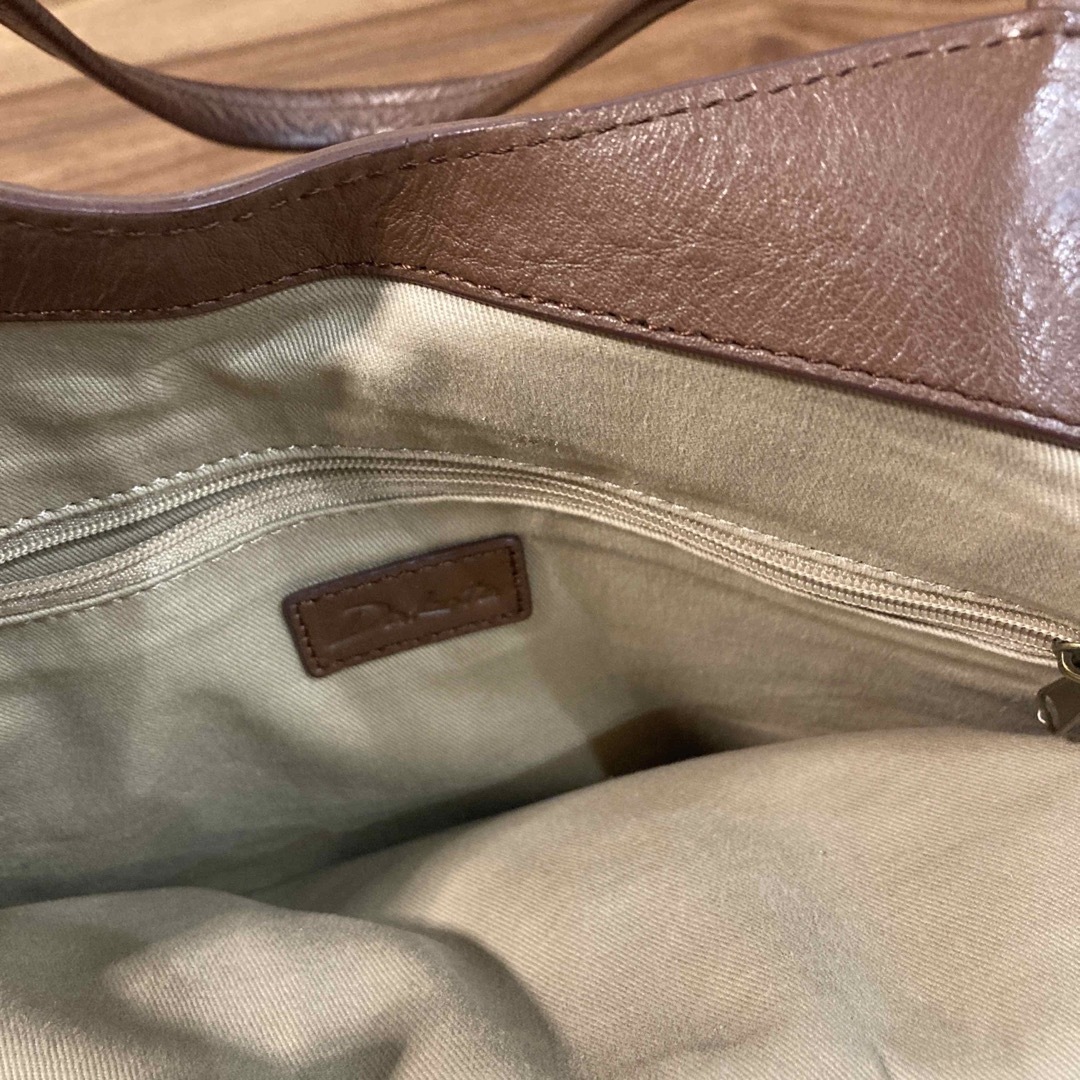 Dakota(ダコタ)のDakota ダコタ レザー 本革製 トートバッグ 肩がけバッグ 自立可能 レディースのバッグ(トートバッグ)の商品写真