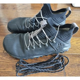 サロモン(SALOMON)のvivo ビボベアフット　マグナフォレスト　esc 42 odsidian(登山用品)