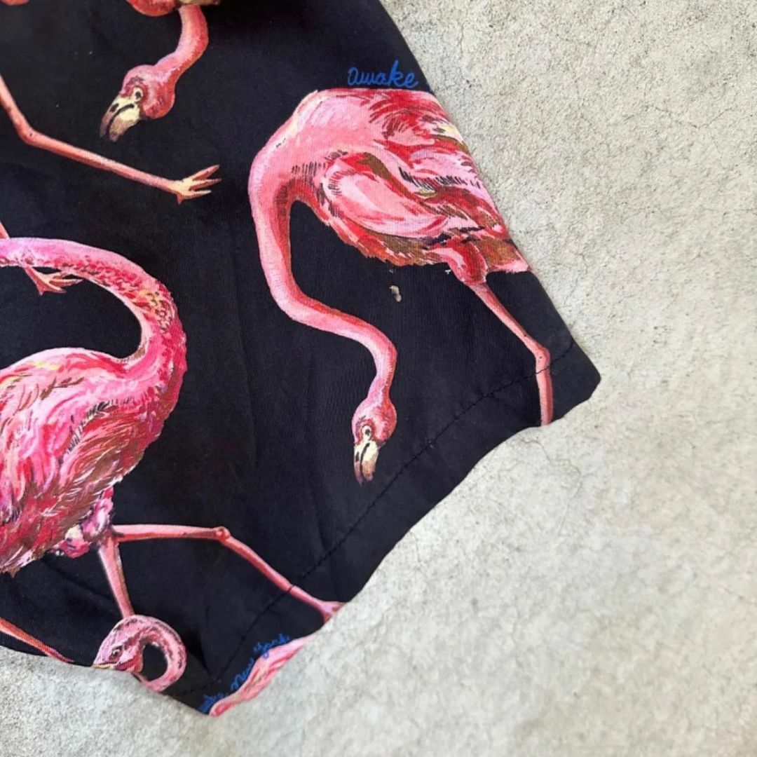 Supreme(シュプリーム)のAWAKE NY Flamingo silk shirt  柄シャツ 総柄 メンズのトップス(Tシャツ/カットソー(半袖/袖なし))の商品写真