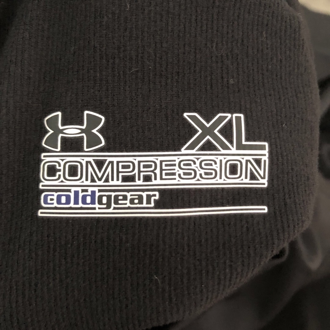 UNDER ARMOUR(アンダーアーマー)のアンダーアーマー　XL compression coldgear メンズのアンダーウェア(その他)の商品写真