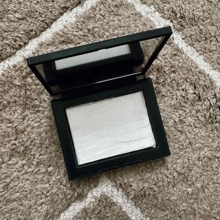 ナーズ(NARS)のNARS プレストパウダー(フェイスパウダー)