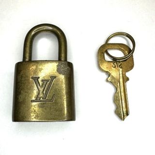 ルイヴィトン(LOUIS VUITTON)のLOUIS VUITTON ルイ・ヴィトン パドロック 312 カデナ 鍵 南京錠 キー 防犯 メタル レディース メンズ ファッション 小物 USED(その他)