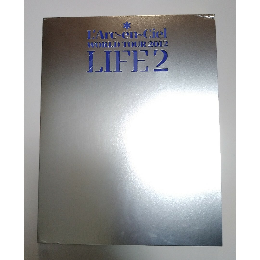 L'Arc～en～Ciel(ラルクアンシエル)のL'Arc～en～Ciel　写真集　WORLD TOUR　LIFE2　青 エンタメ/ホビーのタレントグッズ(ミュージシャン)の商品写真