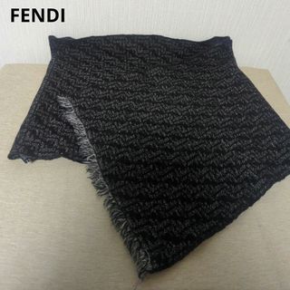 フェンディ(FENDI)のFENDI　マフラー　ズッカ柄　グレー　ブラック　マフラー　ウール100%(マフラー/ショール)