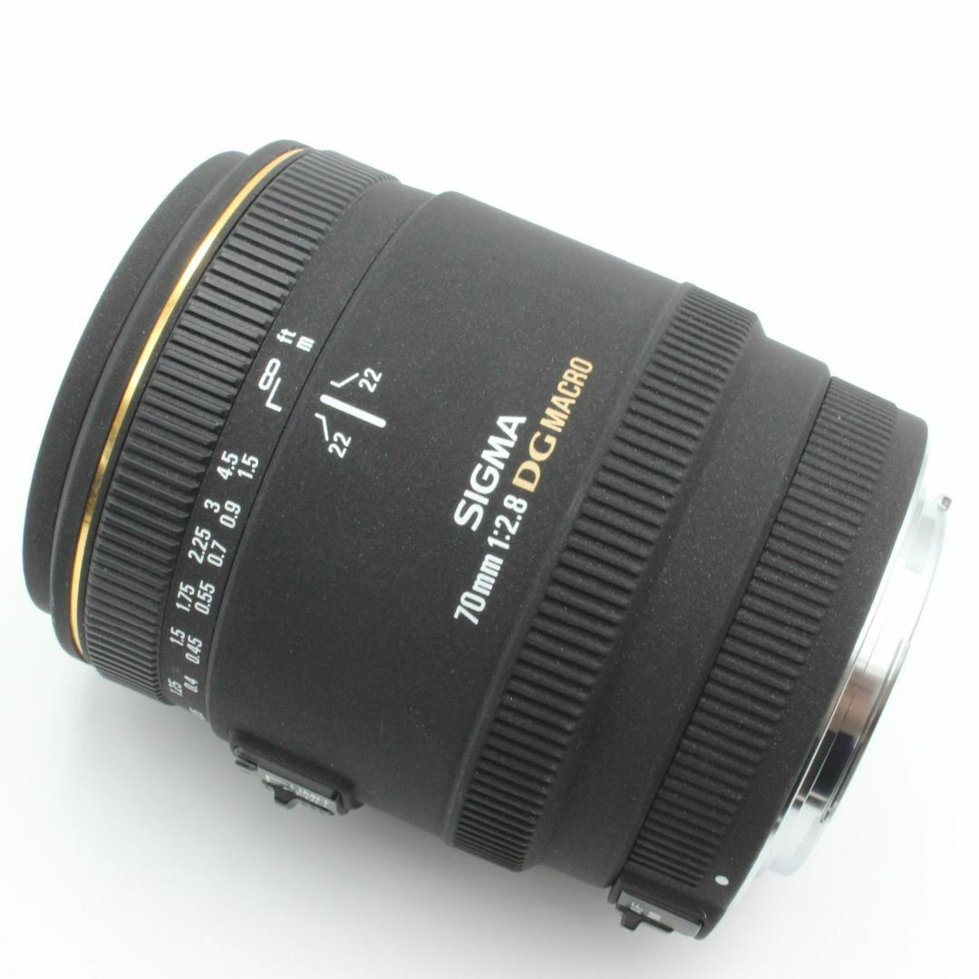 SIGMA(シグマ)の【極美品】 SIGMA 70mm f2.8 EX DG MACRO キヤノン スマホ/家電/カメラのカメラ(レンズ(単焦点))の商品写真