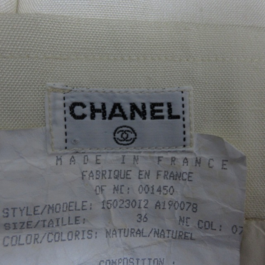 CHANEL(シャネル)のシャネル CHANEL スカート ひざ丈 ココマーク金ボタン ホワイト 36 レディースのスカート(ひざ丈スカート)の商品写真