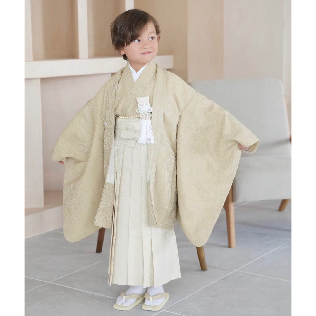 utatane(ウタタネ)の新品【ベージュ×ジャガードペーズリー】utatane 七五三 5歳 袴 男の子 キッズ/ベビー/マタニティのキッズ服男の子用(90cm~)(和服/着物)の商品写真